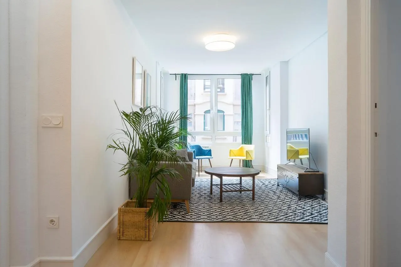 Usandizaga Apartment, Second Line Beach, Free Parking San Sebastian Apartment